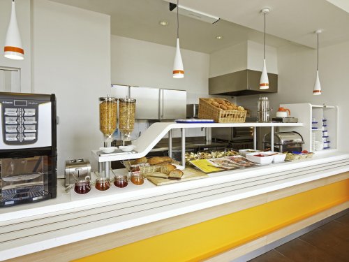 Hotel Ibis Budget Krakow Stare Miasto , Krakow, vlakem