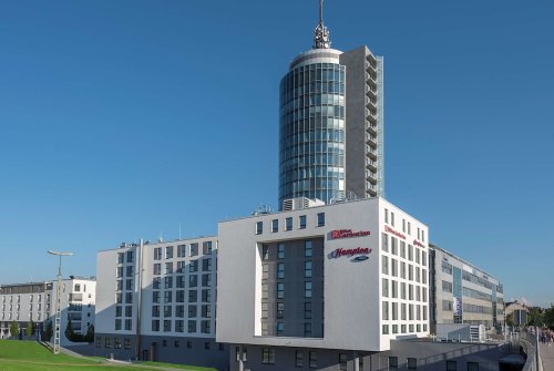 Hotel Hampton Hilton City West, Mnichov, vlakem