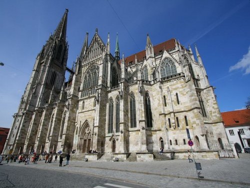 Hotel Holiday Inn Express, Regensburg - vlakem