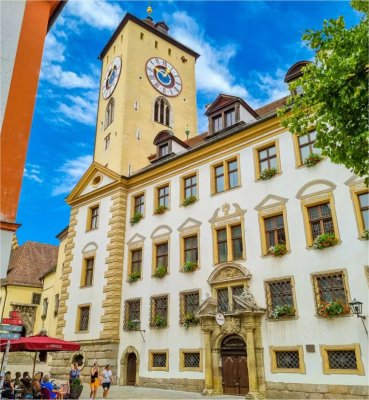 Hotel Holiday Inn Express, Regensburg - vlakem