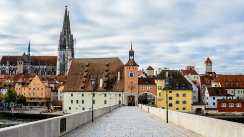 Hotel Holiday Inn Express, Regensburg - vlakem