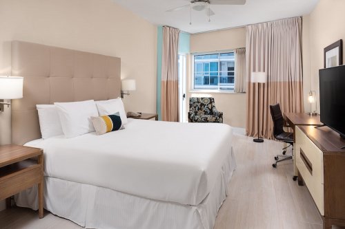 Sherry Frontenac Oceanfront Hotel 3, Miami Beach