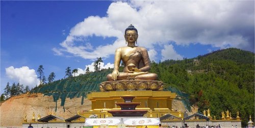 Bhutan se zastávkou v indickém Dillí