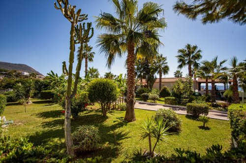 Kalábrie - Hotel Villaggio Baia d’Ercole