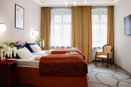 Hotel Europejski Wroclaw, vlakem