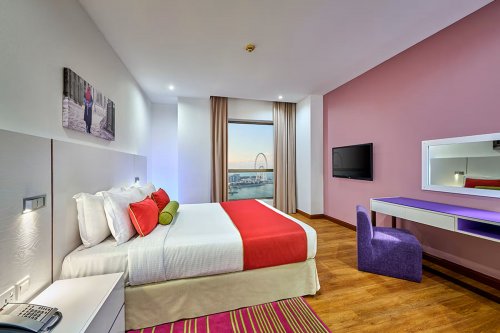 Ramada Hotel & Suites by Wyndham Dubai 4