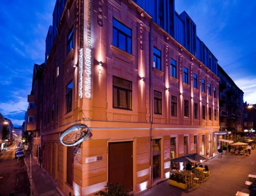 Hotel Opera Garden Budapešť, vlakem