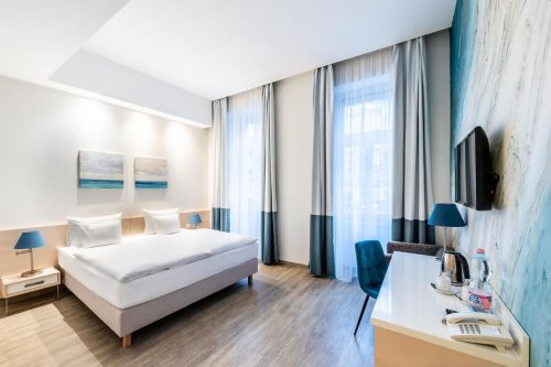 Hotel Atrium By Mellow Mood, Budapešť, vlakem