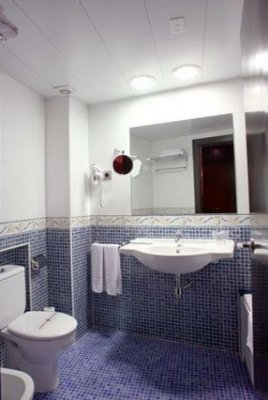 Hotel Ronda Lesseps 4, Barcelona - letecky, 4 dny