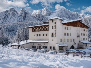 Hotel B&B Passo Tre Croci Cortina Hotel B&B Passo Tre Croci Cortina