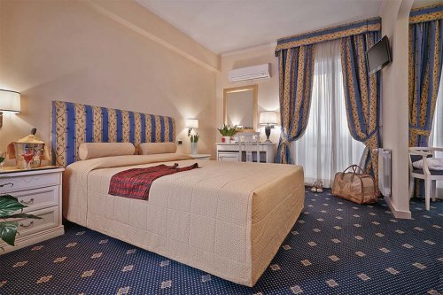 Hotel Napoleon 4, Řím - letecky, 4 dny