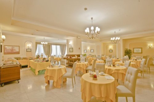Hotel Napoleon 4, Řím - letecky, 4 dny