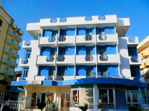 Hotel Ideal 3, Neapol, 4 dny