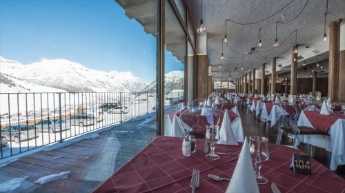 Alpen Resort Bivio Autobusem