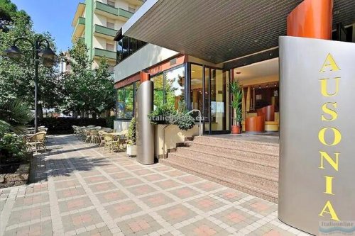 Hotel Ausonia