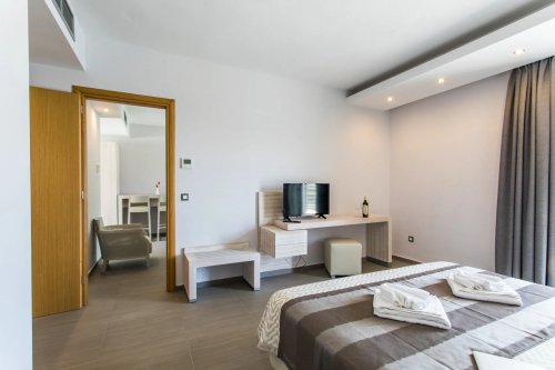 Aqua Oliva Suites