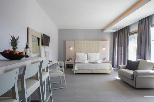 Aqua Oliva Suites