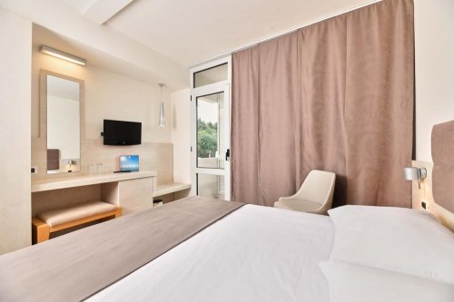 Hotel Mediteran (Poreč)