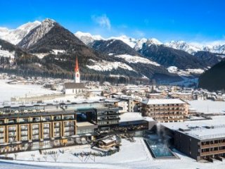 Hotel Schwarzenstein Alpine Luxury Spa Resort Hotel Schwarzenstein Alpine Luxury Spa Resort