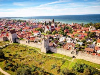 VIKINGSKÝ OSTROV GOTLAND VIKINGSKÝ OSTROV GOTLAND