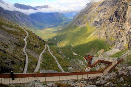 VODOPÁDY, LEDOVCE A FJORDY NORSKA