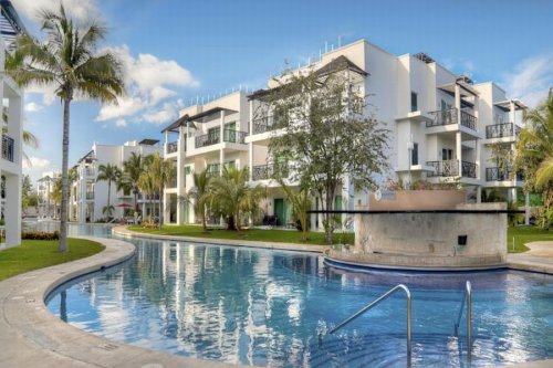 AZUL FIVES HOTEL 5