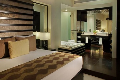 AZUL FIVES HOTEL 5