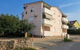 Apartmánový dům Gojko, Apartmánový dům Lucija Apartmánový dům Lucija