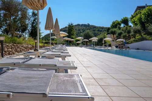 Hotel Capo Est