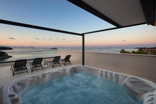Aminess Alfir Hotel
