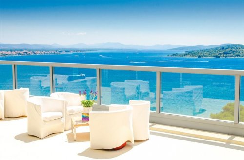 Hotel Punta 2027