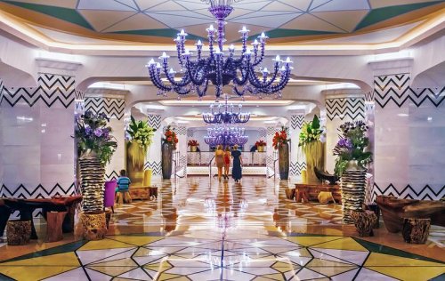 Royal Taj Mahal