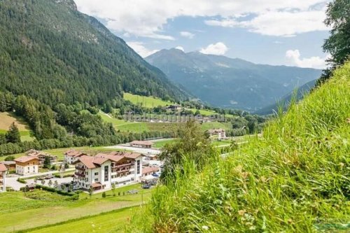 Hotel Bergkristall SKI