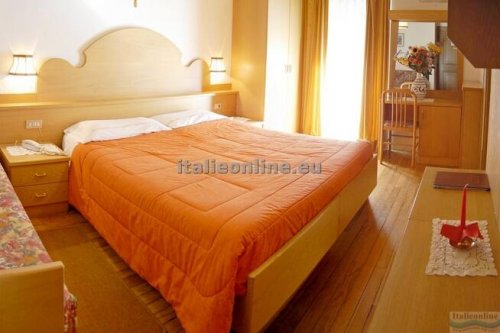 Hotel Dolomiti SKI