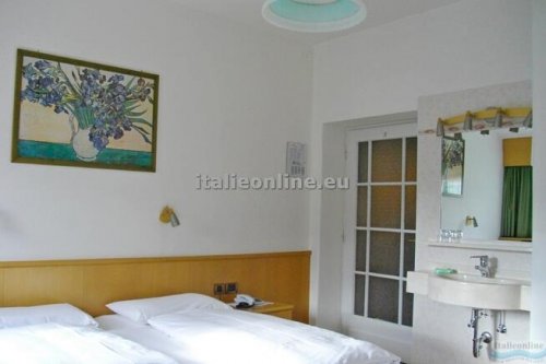 Hotel Villa Emilia SKI