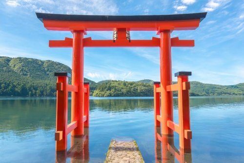 Japonsko - Tropický Ostrov Okinawa A Malý Okruh Japonskem