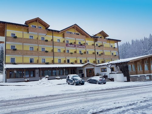 Hotel Caminetto Mountain Resort