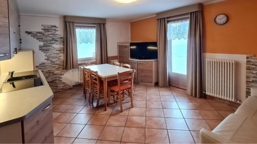 Chalet Sunflower