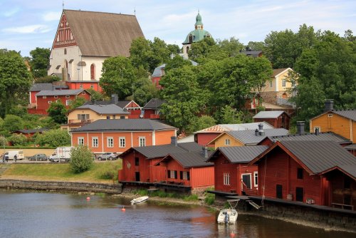 SLUNOVRAT VE FINSKU A PLAVBA DO TALLINNU