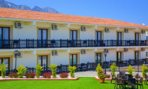 Riverside Garden Resort