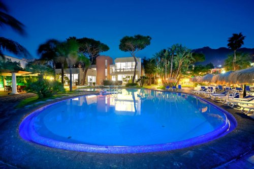 Hotel La Reginella s bazénem