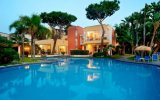 Agriturismo Borgo Ameno, Hotel La Reginella s bazénem Hotel La Reginella s bazénem