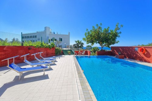 Hotel Punta Imperatore s bazénem