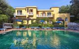 Apulie a skalní město Matera, Hotel Cleopatra s bazénem Hotel Cleopatra s bazénem