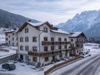 Hotel Serena