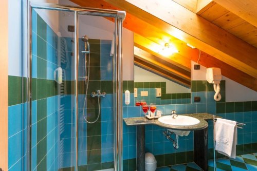 5denní zájezd (denní přejezd) s dopravou, polopenzí a skipasem v ceně – hotel Arisch