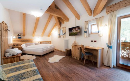 Hotel René - Pozza di Fassa