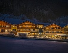 Hotel Martinshof S - St. Johann - Valle Aurina