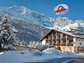 5denní zájezd (denní přejezd) s dopravou, polopenzí a skipasem v ceně – hotel Alpina Mountain Resort 5denní zájezd (denní přejezd) s dopravou, polopenzí a skipasem v ceně – hotel Alpina Mountain Resort