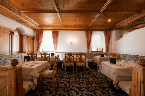 Sport Hotel Kurzras - SKIMAX